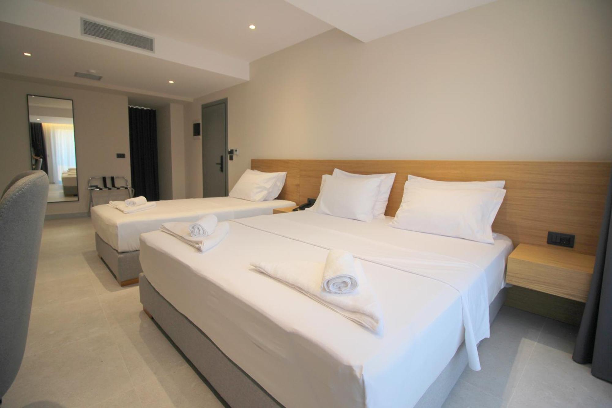 Niklas Boutique Hotel Sarandë エクステリア 写真