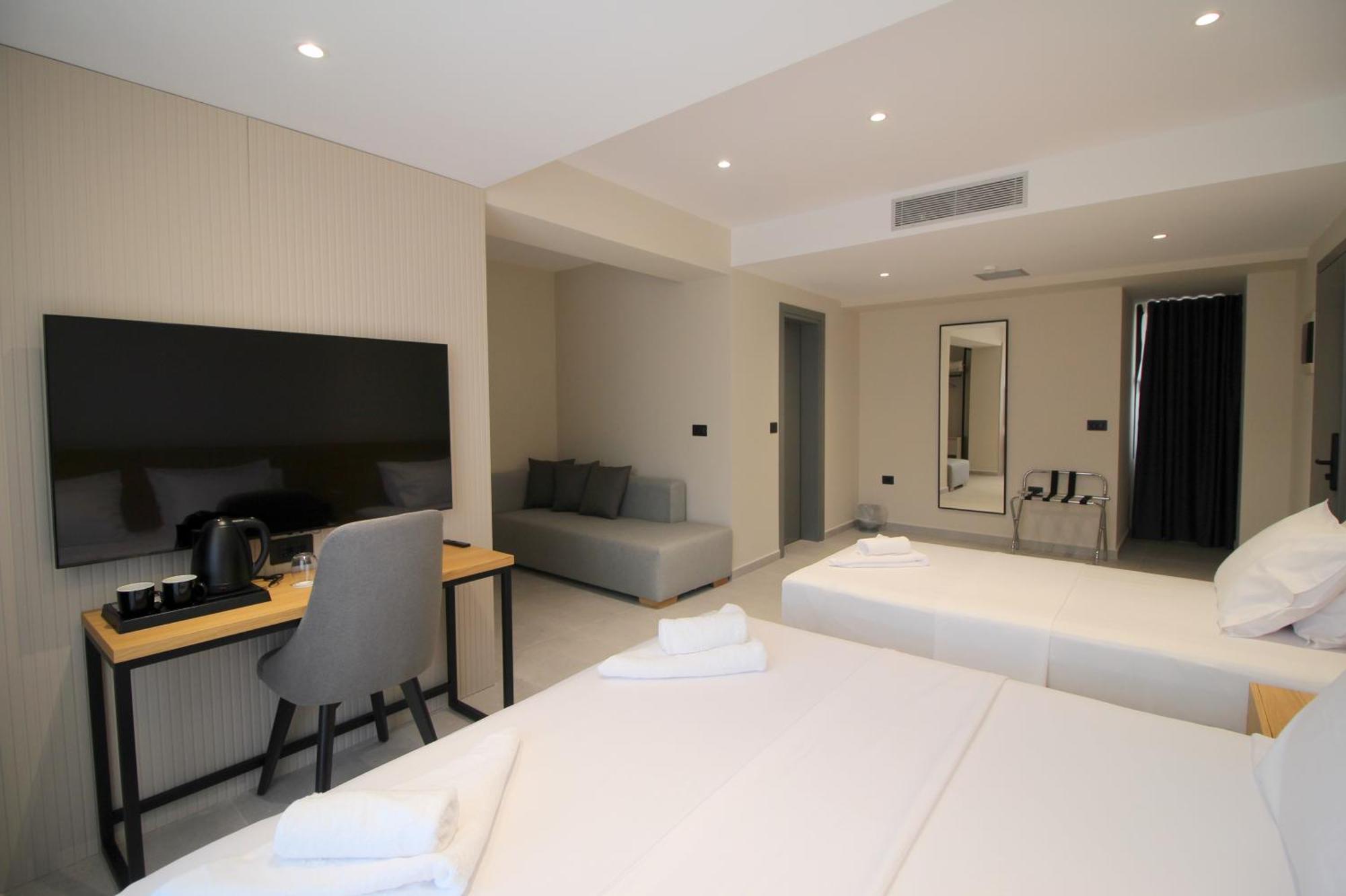 Niklas Boutique Hotel Sarandë エクステリア 写真
