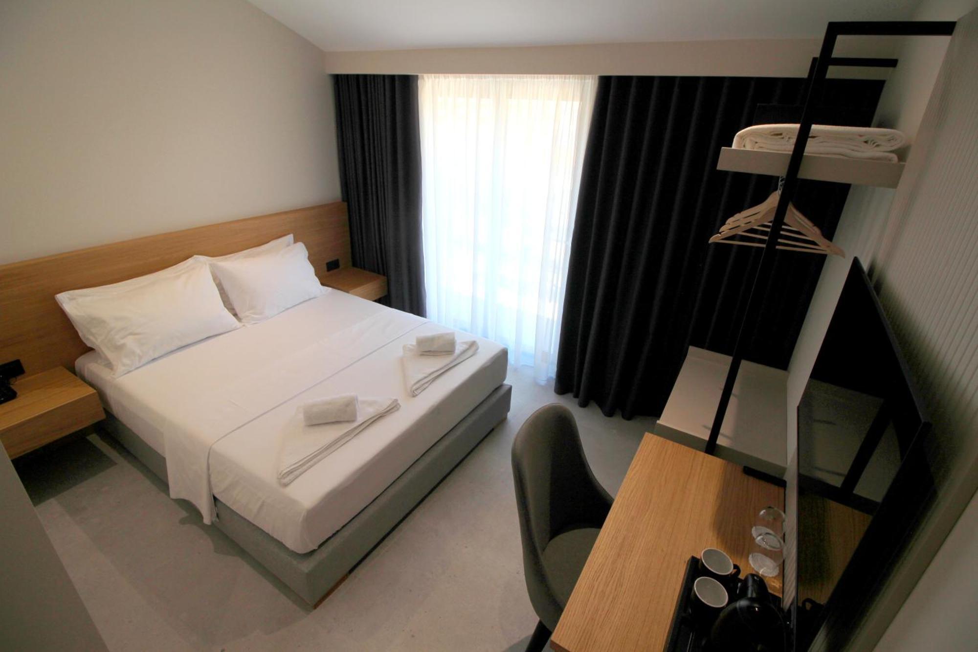 Niklas Boutique Hotel Sarandë エクステリア 写真