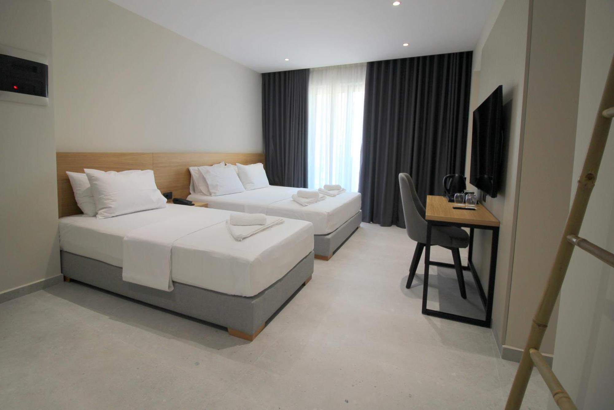 Niklas Boutique Hotel Sarandë エクステリア 写真
