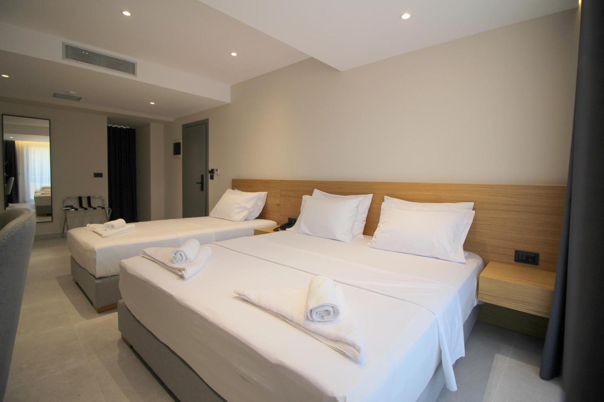 Niklas Boutique Hotel Sarandë エクステリア 写真