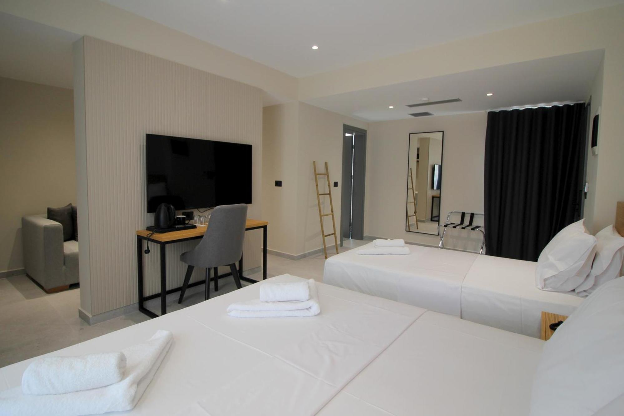 Niklas Boutique Hotel Sarandë エクステリア 写真
