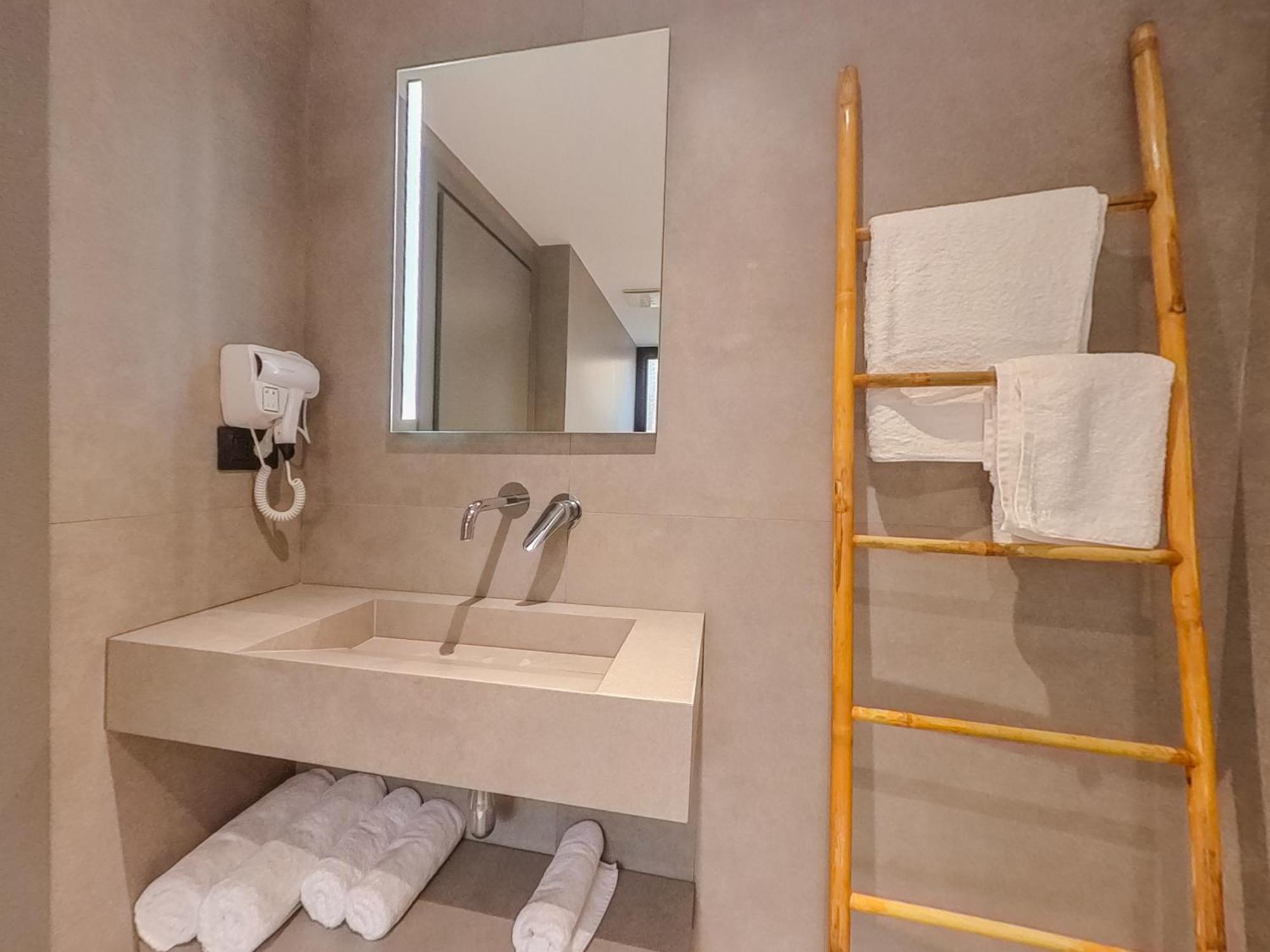 Niklas Boutique Hotel Sarandë エクステリア 写真